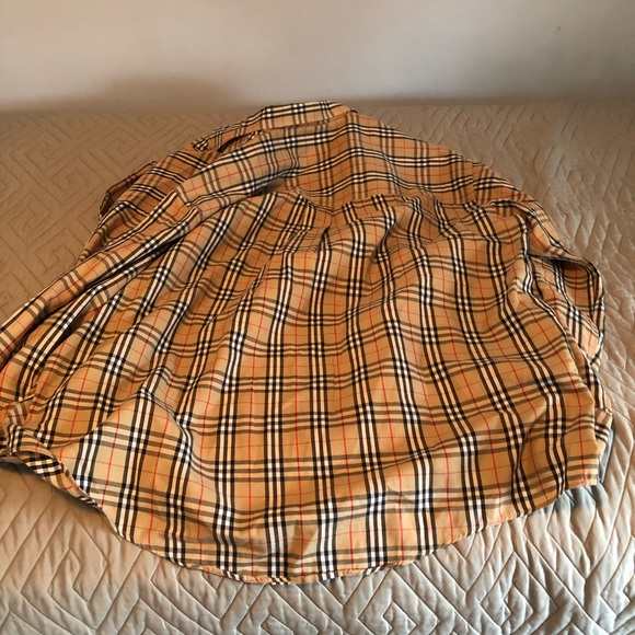 Mens Burberry shirt - Picture 3 of 7